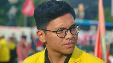 Temui Ibunya yang Terguncang Setelah Diintimidasi Aparat Berseragam, Ketua BEM UI Melki Sedek Huang Dapatkan Pesan Ini dari Orang Tua