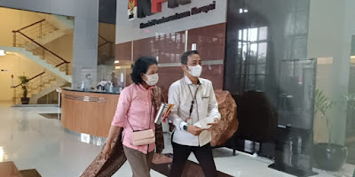 Mantan Menteri BUMN, Rini Mariani Soemarno mendatangi Gedung Merah Putih Komisi Pemberantasan Korupsi (KPK), Jalan Kuningan Persada Kav 4, Setiabudi, Jakarta Selatan, Senin 10 Februari 2025. FOTO/Net. Ⓒ Hak cipta foto di atas dikembalikan sesungguhnya kepada pemilik foto