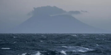 Status Gunung Anak Krakatau Level II, Masyarakat Diminta Waspada