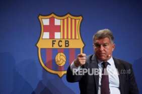 Presiden FC Barcelona Joan Laporta, Jumat (30/4/2022) mempresentasikan rencana renovasi Stadion Camp Nou pada 2023/2024 mendatang.