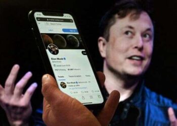 CEO SpaceX dan Tesla Elon Musk akhir resmi mengakuisisi Aplikasi Social Media Raksasa Twitter. FOTO/Net