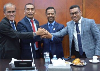 Ketua dan Wakil Ketua DPR Aceh, Dalimi (kiri), Dahlan Jamaluddin, Hendra Budian dan Safaruddin. FOTO/Dok. DPRA