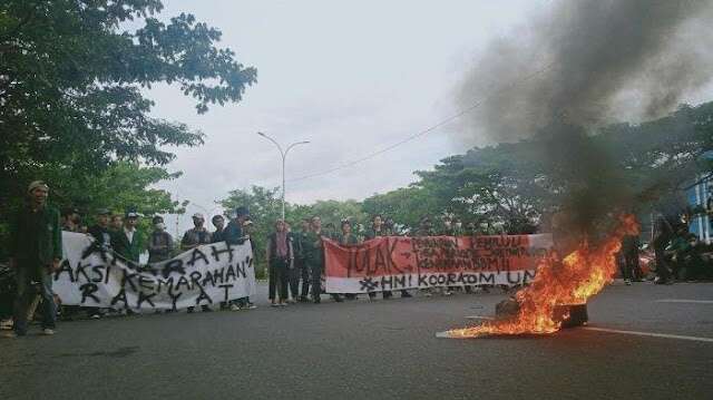 Ⓒ Hak cipta foto di atas dikembalikan sesungguhnya kepada pemilik foto Ⓒ Hak cipta foto di atas dikembalikan sesungguhnya kepada pemilik foto