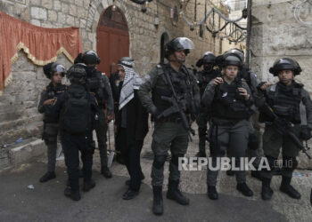 Masjid Al Aqsa Diserang, Ini Dampaknya Bagi Hubungan Yordania-Israel. Foto: Polisi Israel Dikerahkan Di Kota Tua Yerusalem, Minggu, 17 April 2022. Foto/Net