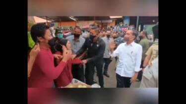 Ⓒ Hak cipta foto di atas dikembalikan sesungguhnya kepada pemilik foto Ⓒ Hak cipta foto di atas dikembalikan sesungguhnya kepada pemilik foto