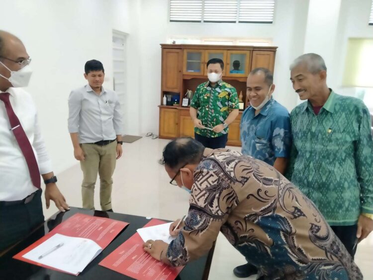 Ⓒ Hak cipta foto di atas dikembalikan sesungguhnya kepada pemilik foto Ⓒ Hak cipta foto di atas dikembalikan sesungguhnya kepada pemilik foto