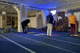 Dua masjid di Tourcoing, Prancis utara diduga ditutup dengan dalih bangunan masjid tidak aman untuk menampung jemaah