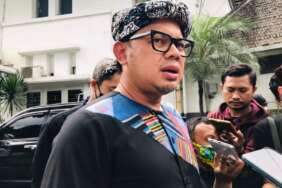 Wali Kota Bogor, yang juga Wakil Ketua Umum Partai Amanat Nasional (PAN) Bima Arya Sugiarto, diwawancara terkait pembatasan mobilitas masyarakat pada malam tahun baru, Kamis (30/12).