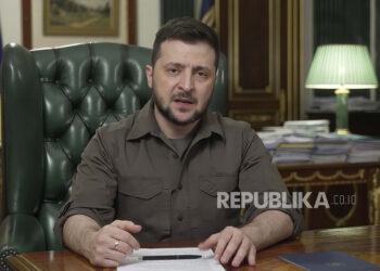 Dalam Gambar Dari Video Yang Disediakan Oleh Kantor Pers Kepresidenan Ukraina, Presiden Ukraina Volodymyr Zelenskyy Berbicara Dari Kyiv, Ukraina, Selasa, 5 April 2022.