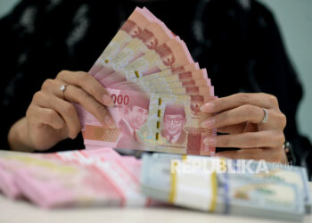 Ilustrasi Tarik Tunai. Bank Indonesia Telah Antisipasi Lonjakan Tarik Tunai Selama Ramadhan Dan Lebaran