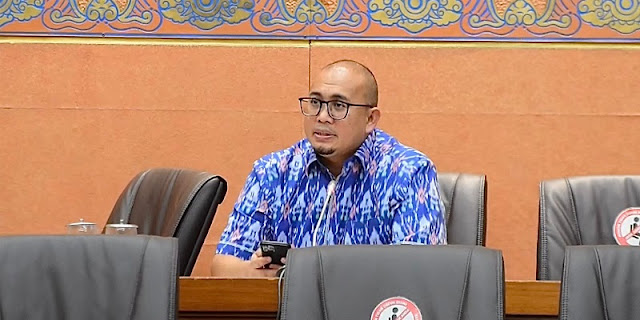 Ⓒ Hak cipta foto di atas dikembalikan sesungguhnya kepada sang pemilik foto Ⓒ Hak cipta foto di atas dikembalikan sesungguhnya kepada pemilik foto