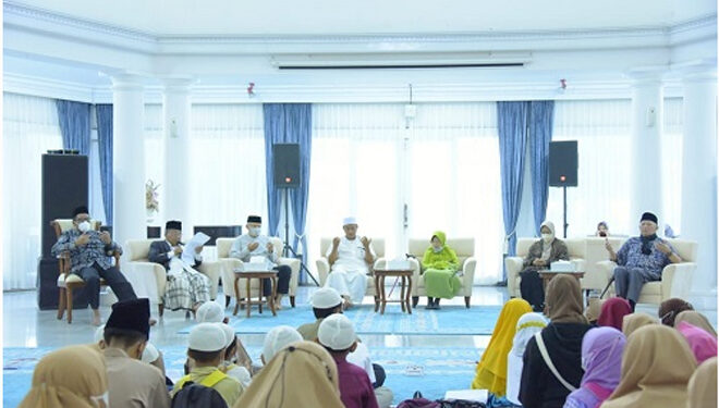 Ⓒ Hak cipta foto di atas dikembalikan sesungguhnya kepada sang pemilik foto Ⓒ Hak cipta foto di atas dikembalikan sesungguhnya kepada pemilik foto