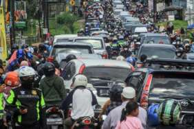 Kemacetan akibat kecelakaan di Jalur Puncak Bogor (ilustrasi).