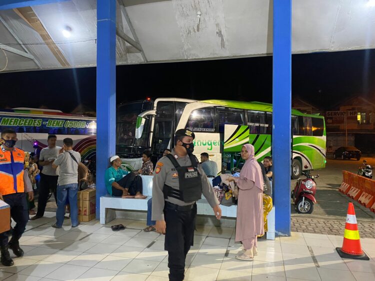 Ⓒ Hak cipta foto di atas dikembalikan sesungguhnya kepada pemilik foto Ⓒ Hak cipta foto di atas dikembalikan sesungguhnya kepada pemilik foto