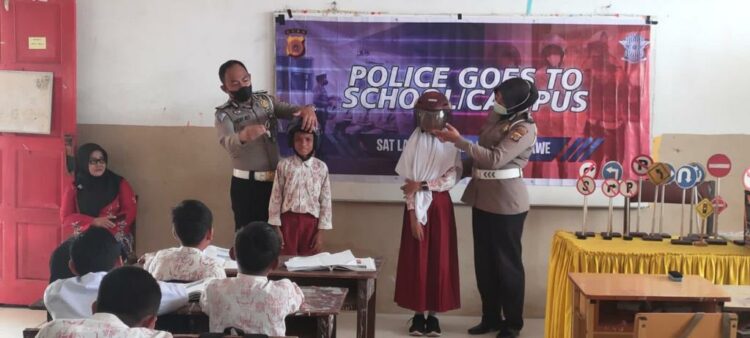 Tanamkan Budaya Tertib, Polantas Lhokseumawe Edukasi Siswa Sekolah Dasar