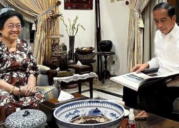 Jelang 2024, Perang Terbuka Jokowi dan Mega Sudah Dimulai