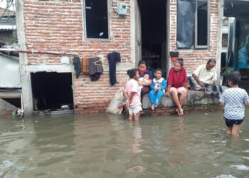 Ilustrasi banjir Semarang yang dianggap diam saja oleh para Buzzer. FOTO/Net