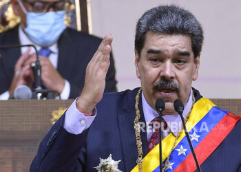 Presiden Venezuela Nicolas Maduro Menyampaikan Pidato Tahunannya Kepada Negara Di Hadapan Anggota Parlemen Di Majelis Nasional Di Caracas, Venezuela, Sabtu, 15 Januari 2022.