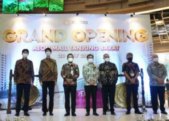 Jajaran Direksi Sinar Mas Land Dan Aeon Mall Menghadiri Grand Opening Aeon Mall Southgate Tanjung Barat Pada Jumat (20/5/2022).