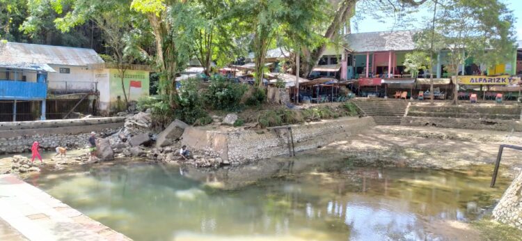 Ⓒ Hak cipta foto di atas dikembalikan sesungguhnya kepada pemilik foto