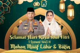 Kapolri Jenderal Listyo Sigit Prabowo bersama istri Juliati Sigit Prabowo menyampaikan selamat merayakan Hari Raya Idul Fitri 1443 Hijriah kepada seluruh umat Muslim di Indonesia.