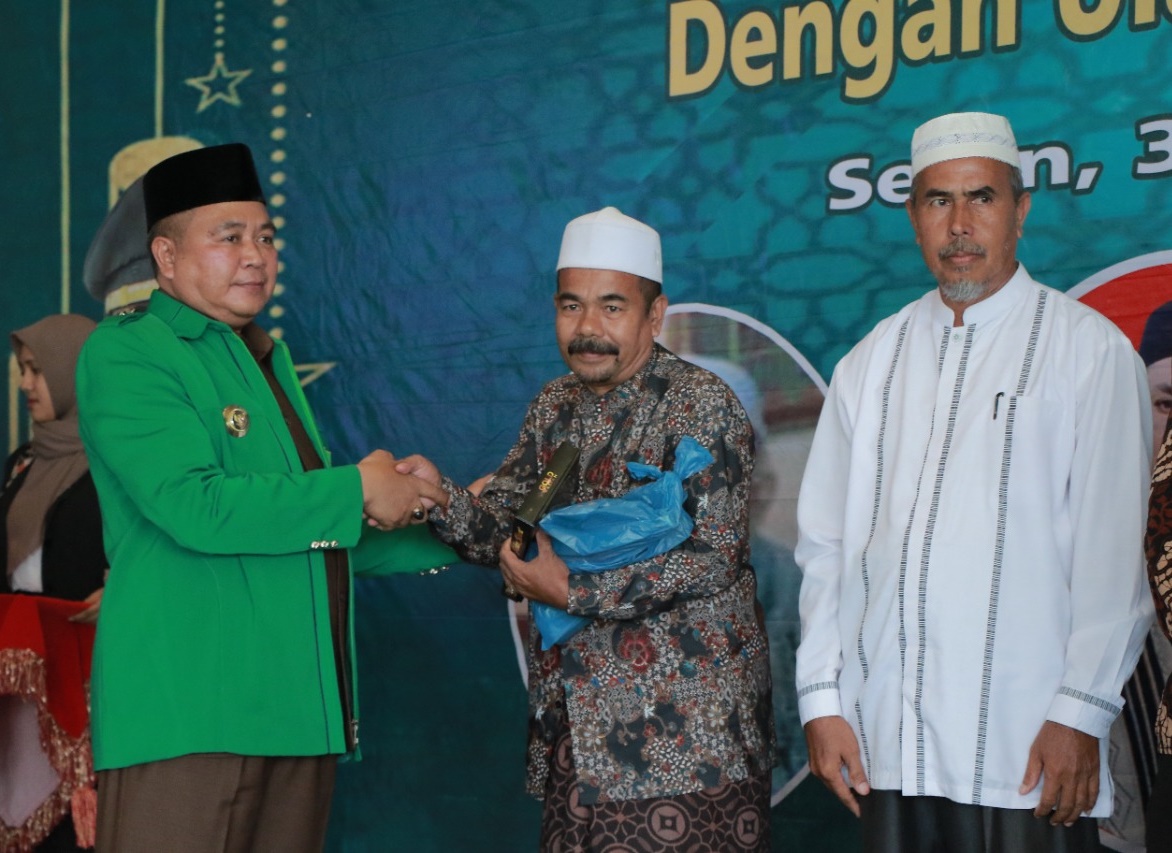 Bupati Aceh Barat bersama tokoh NU Aceh Barat, FOTO/ist
