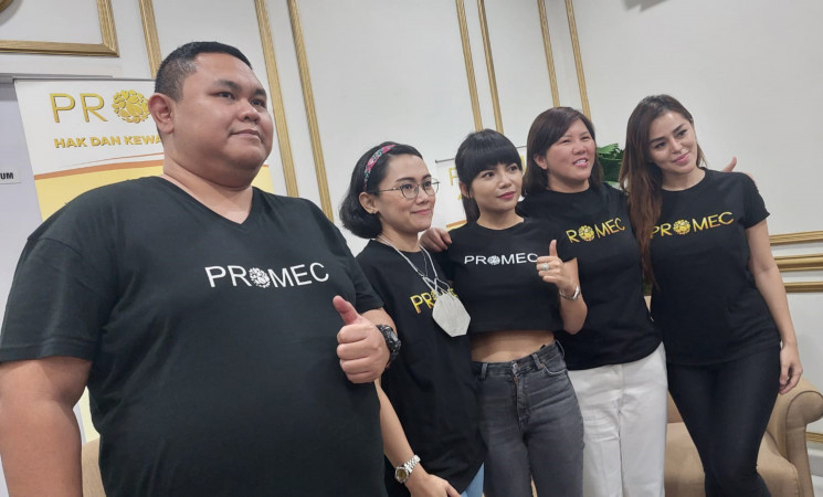 Dinar Candy, di Klinik Utama Promec, Kebayoran Lama, Jakarta Selatan, Jumat (10/6). FOTO/Net Dinar Candy, di Klinik Utama Promec, Kebayoran Lama, Jakarta Selatan, Jumat (10/6). FOTO/Net