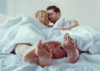 4 Zodiak yang Suka Bereksperimen dengan Pasangan di Ranjang