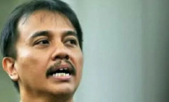 Bela Diri, Roy Suryo Ungkap Sosok yang Pertama Kali Posting Meme Stupa Mirip Jokowi