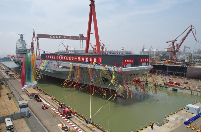 China Luncurkan Kapal Induk Ketiga