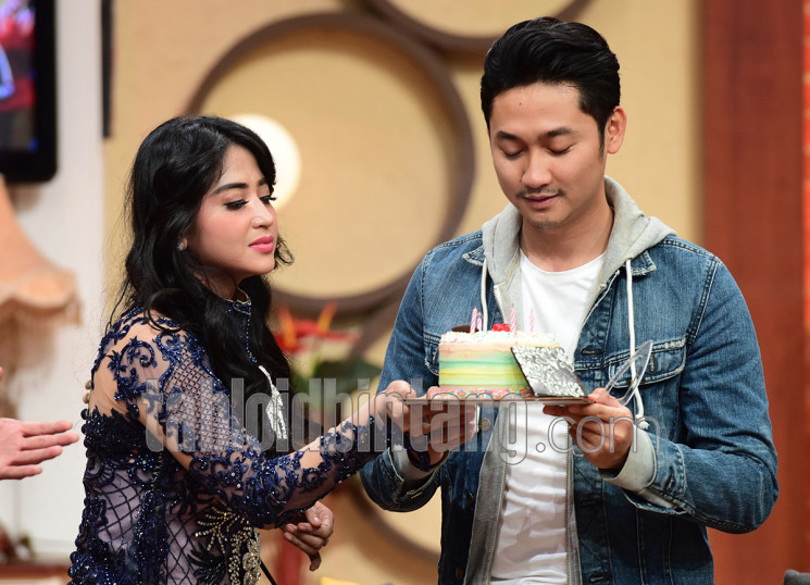 Dewi Perssik digugat cerai Angga Wijaya. (Seno/tabloidbintang.com)