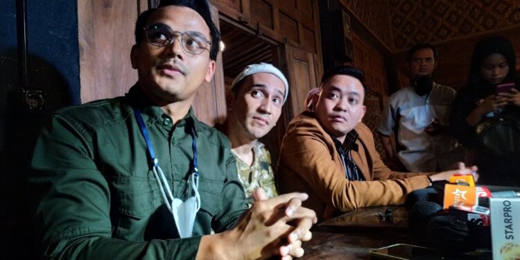 Ⓒ The copyright of the above photo is returned to the owner of the photo.