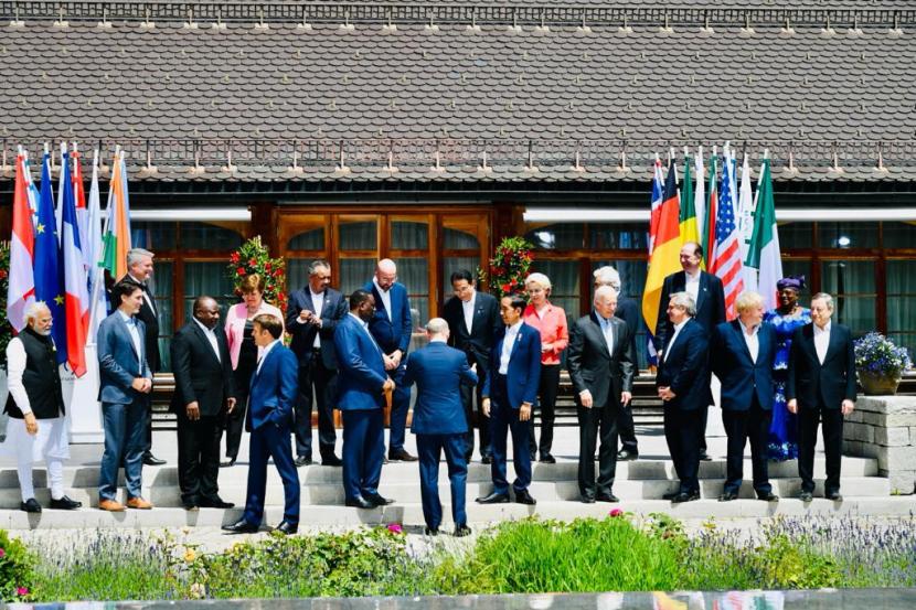 Hadiri KTT G7, Jokowi Disambut Kanselir Jerman