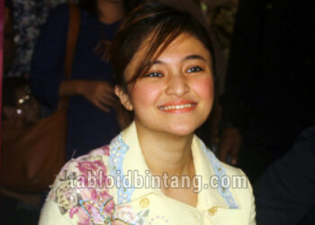 Marshanda mengumumkan kabar dirinya mengidap tumor payudara. (Seno/tabloidbintang.com)