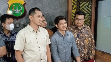 Ⓒ Hak cipta foto di atas dikembalikan sesungguhnya kepada pemilik foto Ⓒ Hak cipta foto di atas dikembalikan sesungguhnya kepada pemilik foto