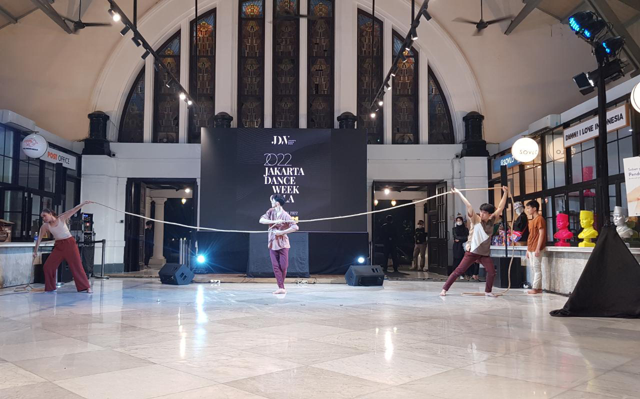 Jakarta Dance Week Gala 2022 Resmi Ditutup dengan Penampilan Tangled Path