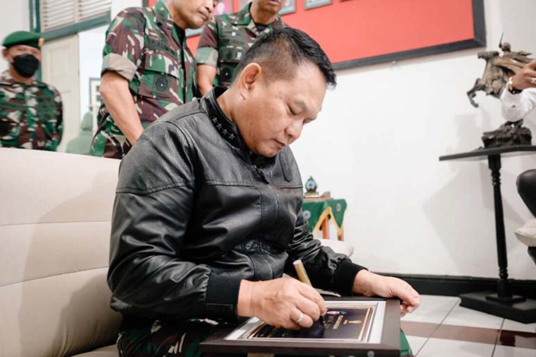 Ketua PBNU Doakan Jenderal Dudung Jalankan Amanah Memimpin TNI