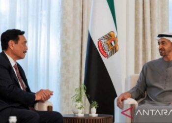 Opung Luhut Ngurusin Kouta Haji, Menag Yaqut Masih Terima Duit Gaji?