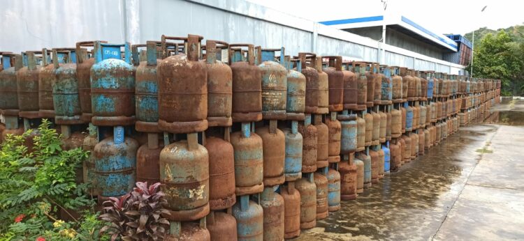 Tabung Elpiji Tak Layak Pakai Menumpuk, Pertamina Diminta Sediakan yang Baru