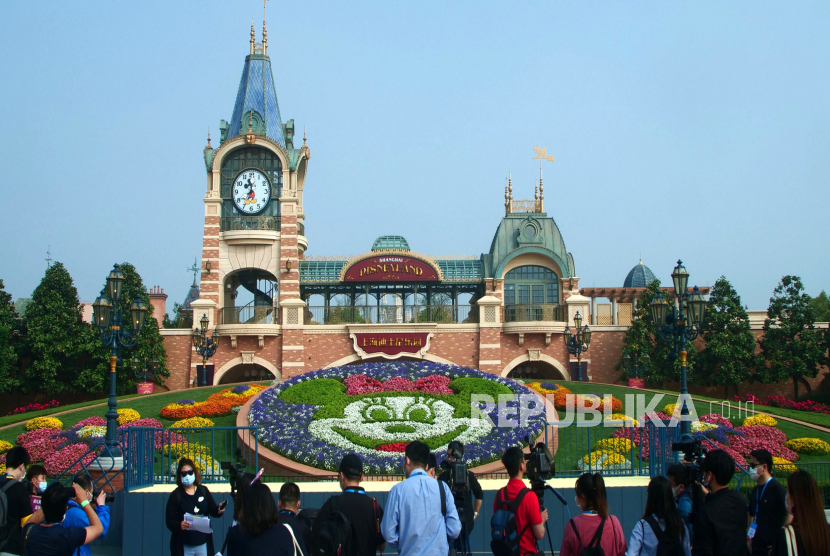Taman Hiburan Disneyland Shanghai Masih Tutup
