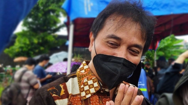 Ⓒ Hak cipta foto di atas dikembalikan sesungguhnya kepada pemilik foto Ⓒ Hak cipta foto di atas dikembalikan sesungguhnya kepada pemilik foto
