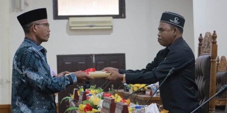 Ⓒ Hak cipta foto di atas dikembalikan sesungguhnya kepada sang pemilik foto Ⓒ Hak cipta foto di atas dikembalikan sesungguhnya kepada pemilik foto