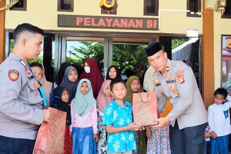 Ⓒ Hak cipta foto di atas dikembalikan sesungguhnya kepada pemilik foto Ⓒ Hak cipta foto di atas dikembalikan sesungguhnya kepada pemilik foto