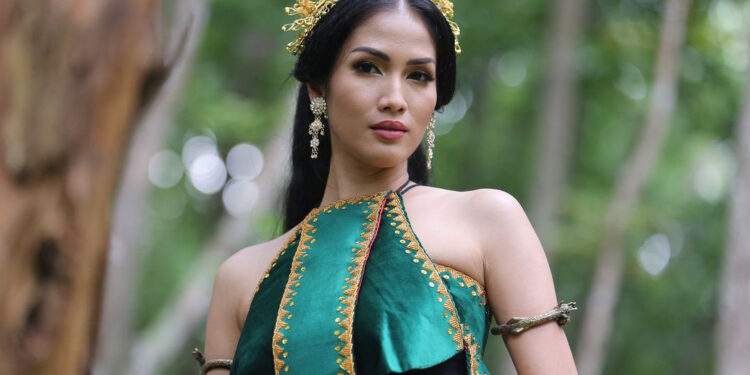 Ⓒ Hak cipta foto di atas dikembalikan sesungguhnya kepada sang pemilik foto Ⓒ Hak cipta foto di atas dikembalikan sesungguhnya kepada pemilik foto