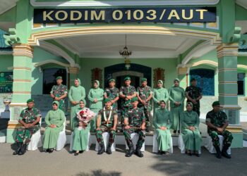 Kodim 0103/Aceh Utara gelar tradisi satuan penerimaan dan penyambutan calon pejabat Dandim Aceh Utara dan Ketua Persit KCK Cab. XX di Makodim setempat pada Minggu (03/07/2022). FOTO/Dok. Kodim 0103/Aceh Utara