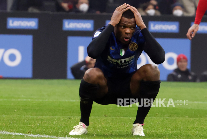 Inter Milan Siap Lelang Denzel Dumfries ke MU