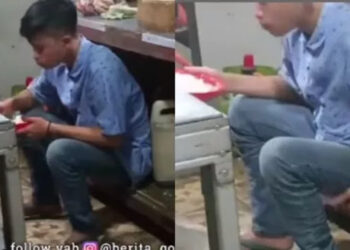 Ironis, Potret Haru Karyawan di Restoran Hanya Makan Nasi Putih Tanpa Lauk
