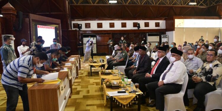 Kontrak Bersama APBA 2022 Tahap V Diteken, Total 1666 Paket Strategis Senilai 2 Triliun 54 Miliar Lebih