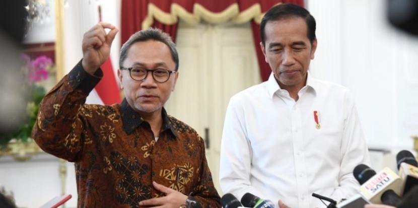 Menteri Perdagangan (Mendag) Zulkifli Hasan saat bertemua dengan Presiden Joko Widodo (Jokowi). FOTO/Net