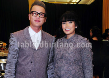Andhika Pratama dan Ussy Sulistiawaty. (Seno/tabloidbintang.com)